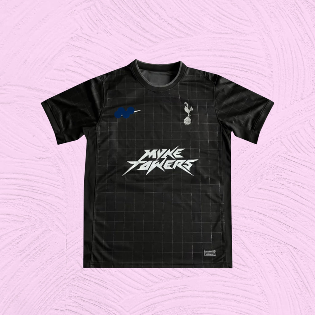 Camiseta Tottenham x Myke Towers