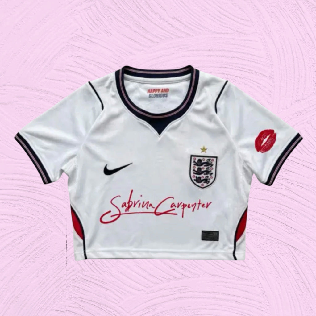 Crop Top Inglaterra x Sabrina Carpenter