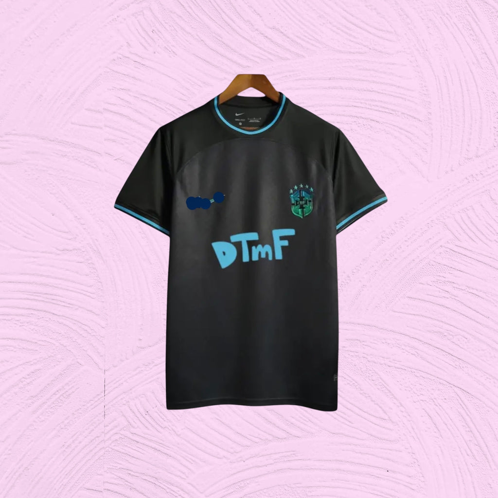 Camiseta Brasil x Bad Bunny