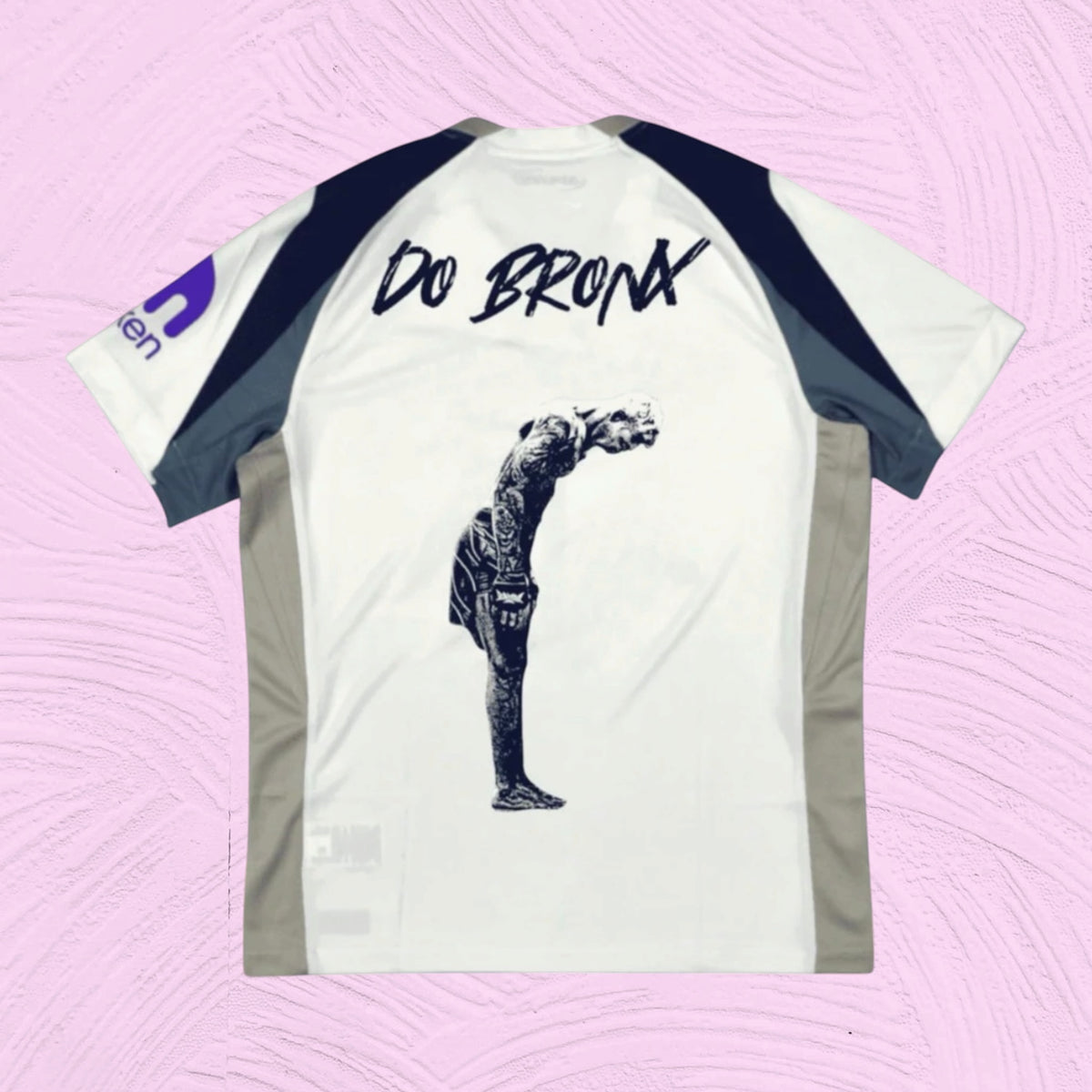 Camiseta Tottenham x Charles Oliveira