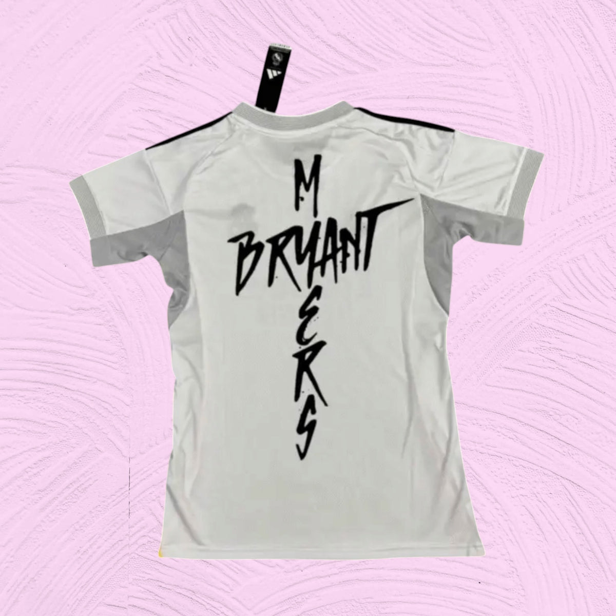 Camiseta Real Madrid x Bryant Myers