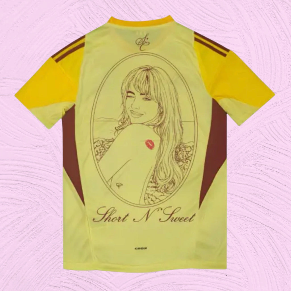 Camiseta Italia x Sabrina Carpenter