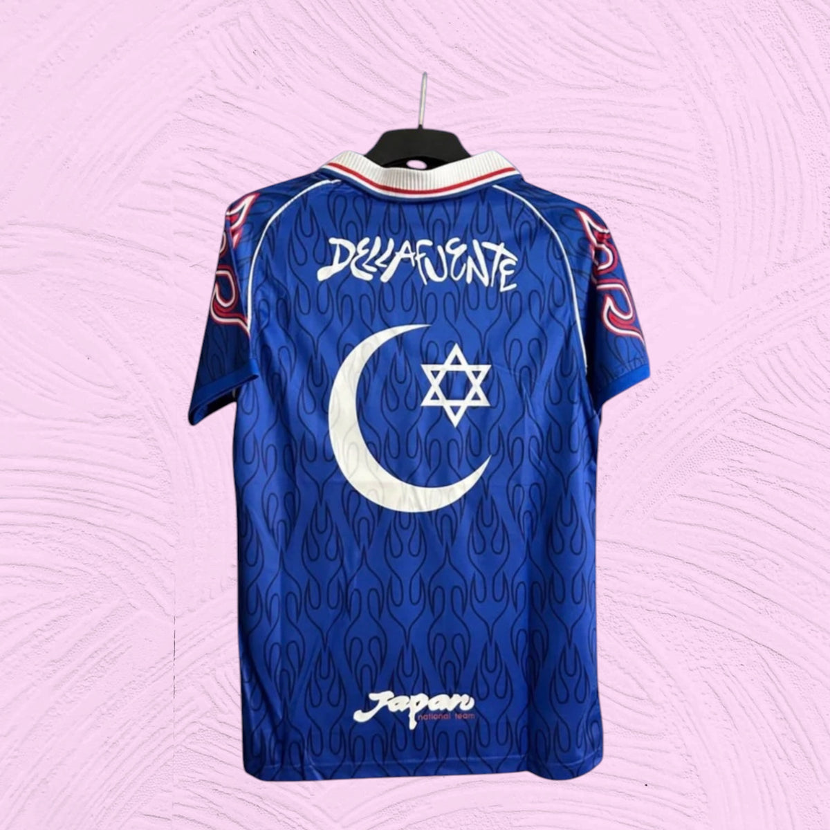 Camiseta Japón x Dellafuente