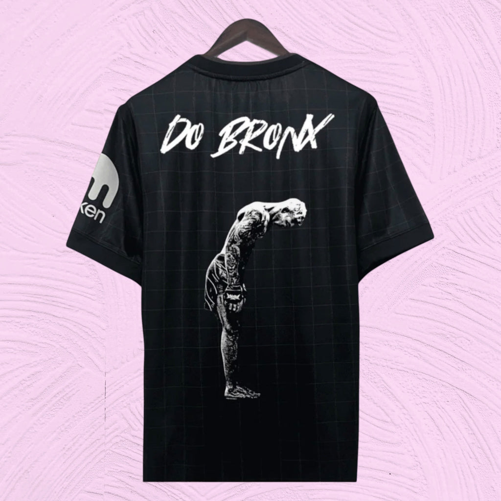 Camiseta Tottenham x Charles Oliveira