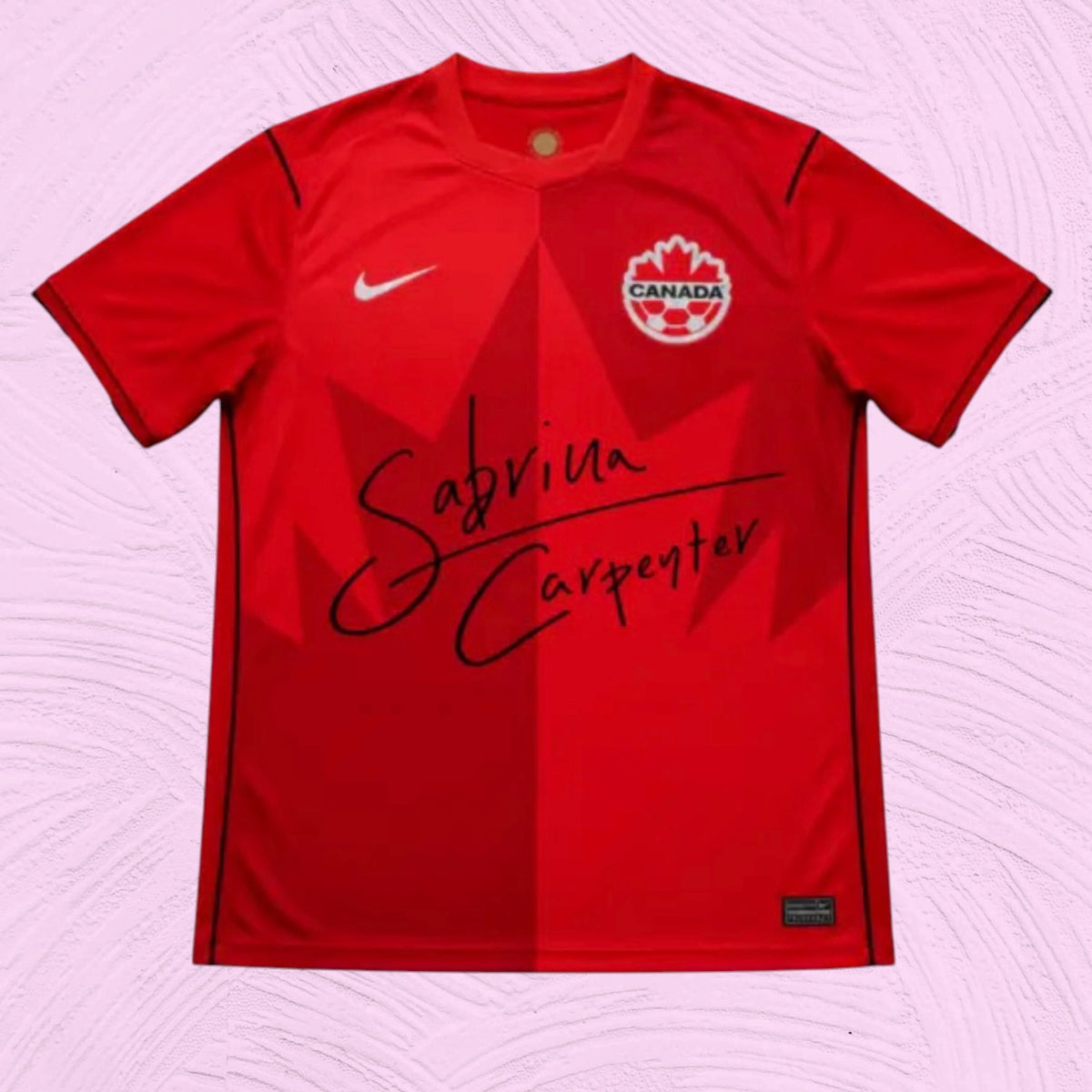 Camiseta Canadá x Sabrina Carpenter