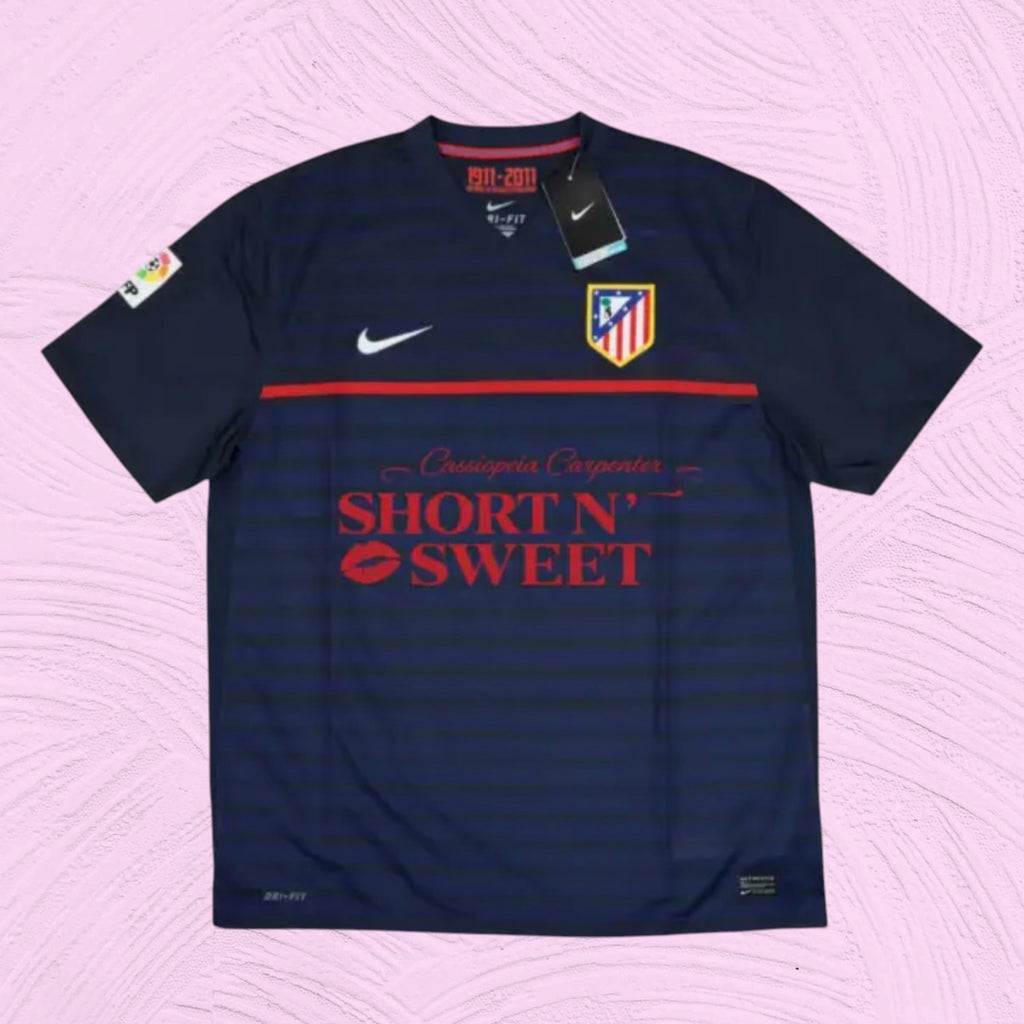 Camiseta Atlético de Madrid x Sabrina Carpenter